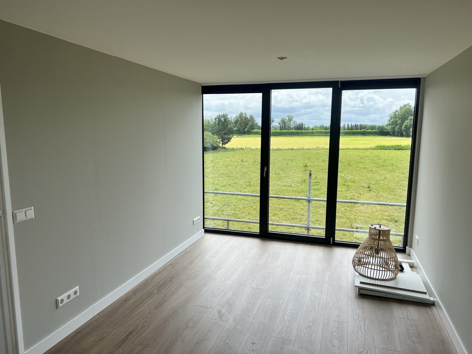 De dijkwoning aan de Maasdijk na de restauratie