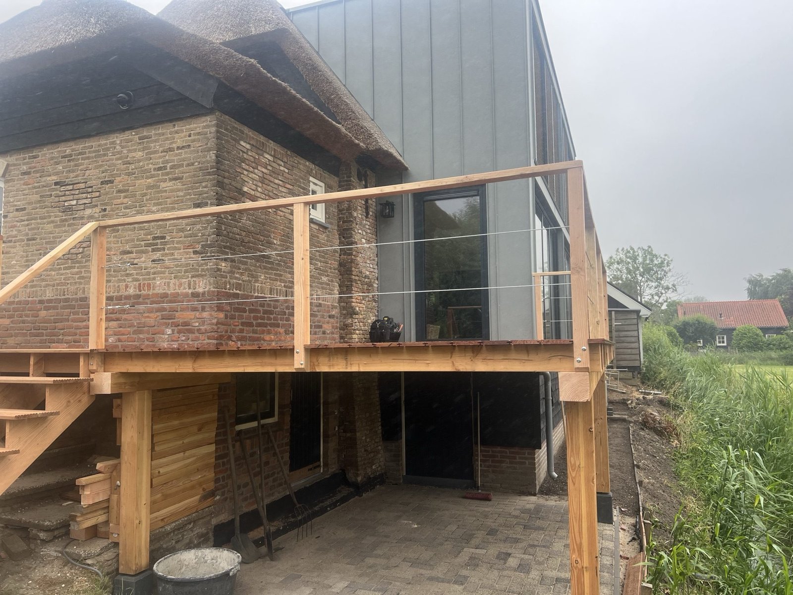 De dijkwoning aan de Maasdijk na de restauratie
