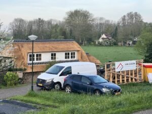 De dijkwoning aan de Maasdijk tijdens de restauratie