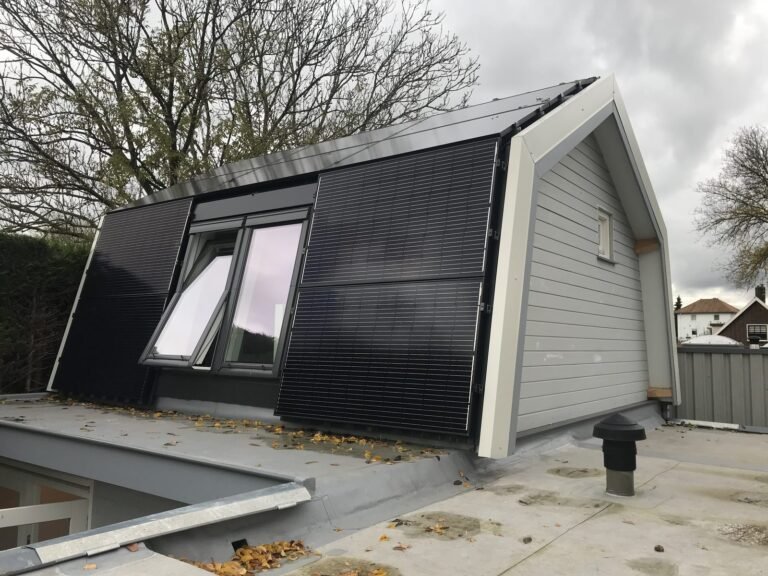 Het dak, met zonnepanelen
