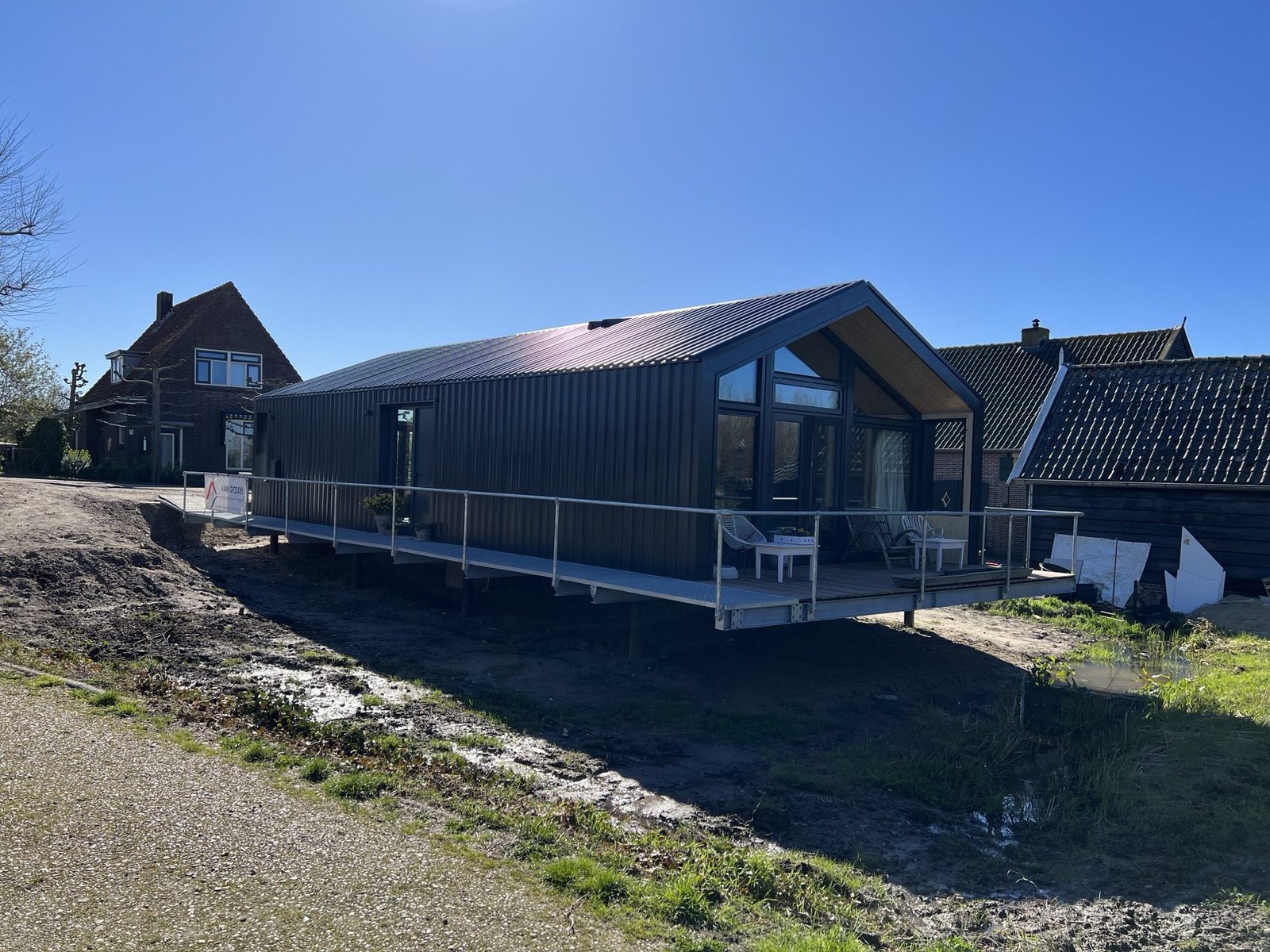 De mantelzorgwoning in Oudendijk van opzij